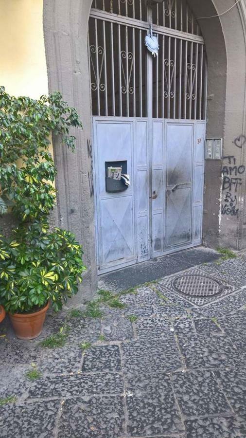 نابولي Apartment Fabrizio المظهر الخارجي الصورة